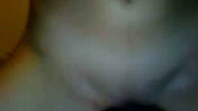 Une femme slave nue essaie de streaming film porno francais jouir.