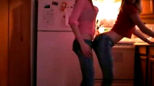 Rousse a des relations sexuelles video porno clara morgan avec un mec.