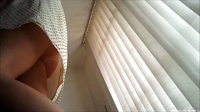 Pikaper a jeté film porno vf complet une belle blonde pour le sexe et a eu une pipe pour de l'argent