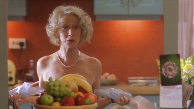 Blonde à lunettes se film porno gratuit pour adulte branle et suce son petit ami dans la cuisine en webcam