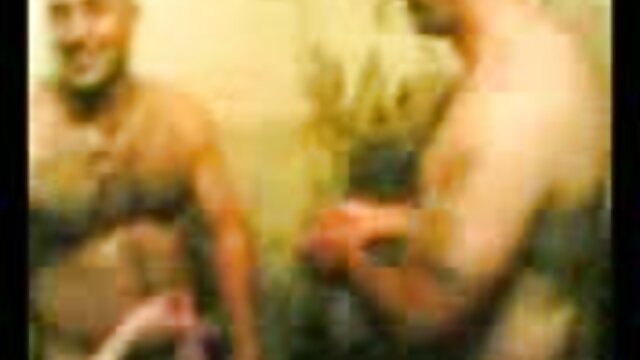 Flexible a des relations xxx video court sexuelles.