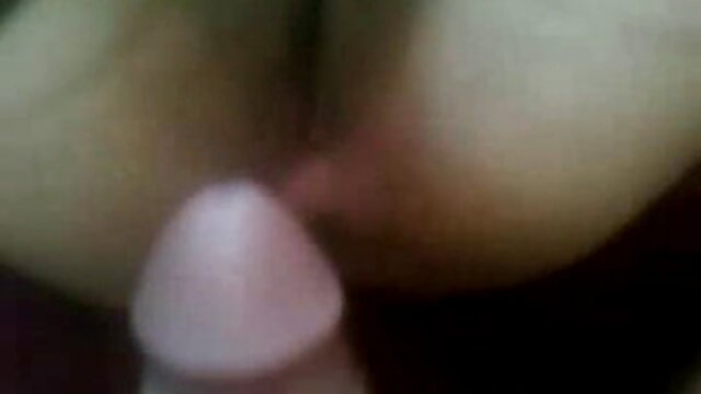 Minx russe filmx bi baise sur le balcon.