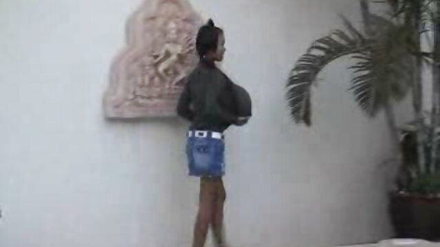 Brandy Love film erotique x baise un gopnik.