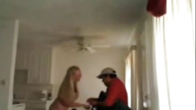 Kitty scenario film x Jaguar mange du sperme de negritos.