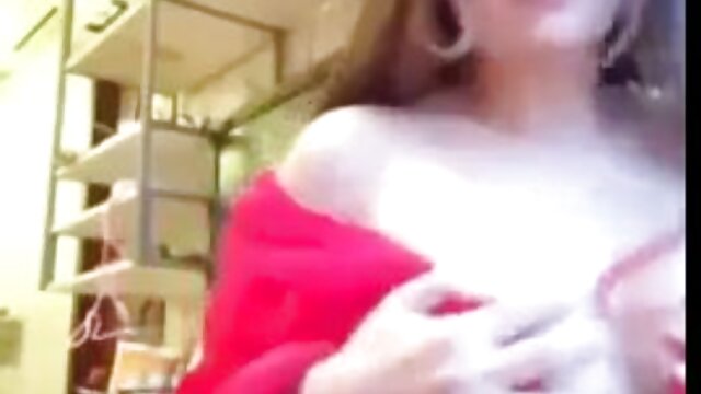 Joséphine baise sites film porno et le sperme coule.