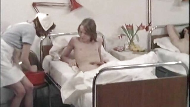 Britannique baise film x tukif gratuit dans la buanderie.