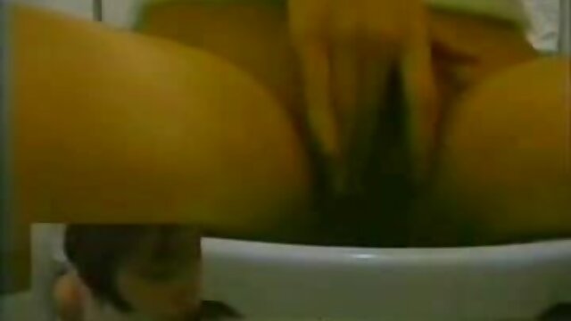Jolie femme se masturbe la film porno xx black nuit.